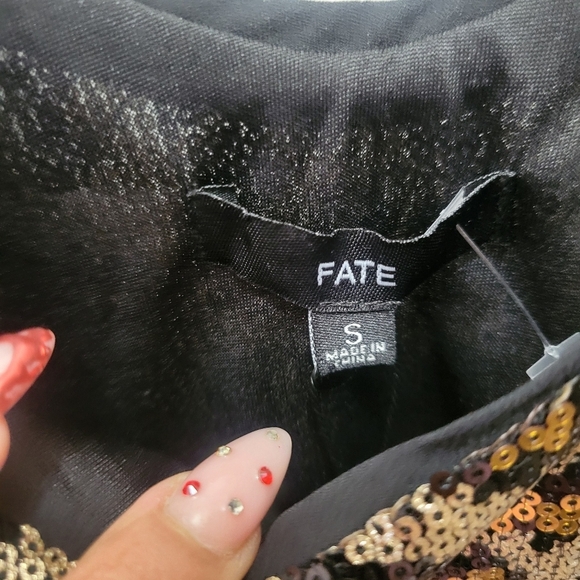 Fate sequin Leopard crop top NWT small - Picture 3 of 6
